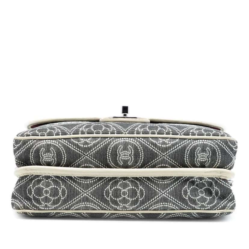 Chanel Camellia Printed Canvas Double Side Flap Grey Canvas Very good condition - Inside View