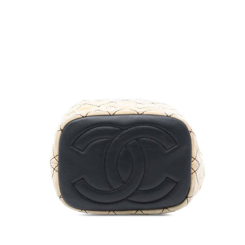 Chanel CC Suede Wild Stitch Bucket Bag Brown Leather Very good condition - Inside View