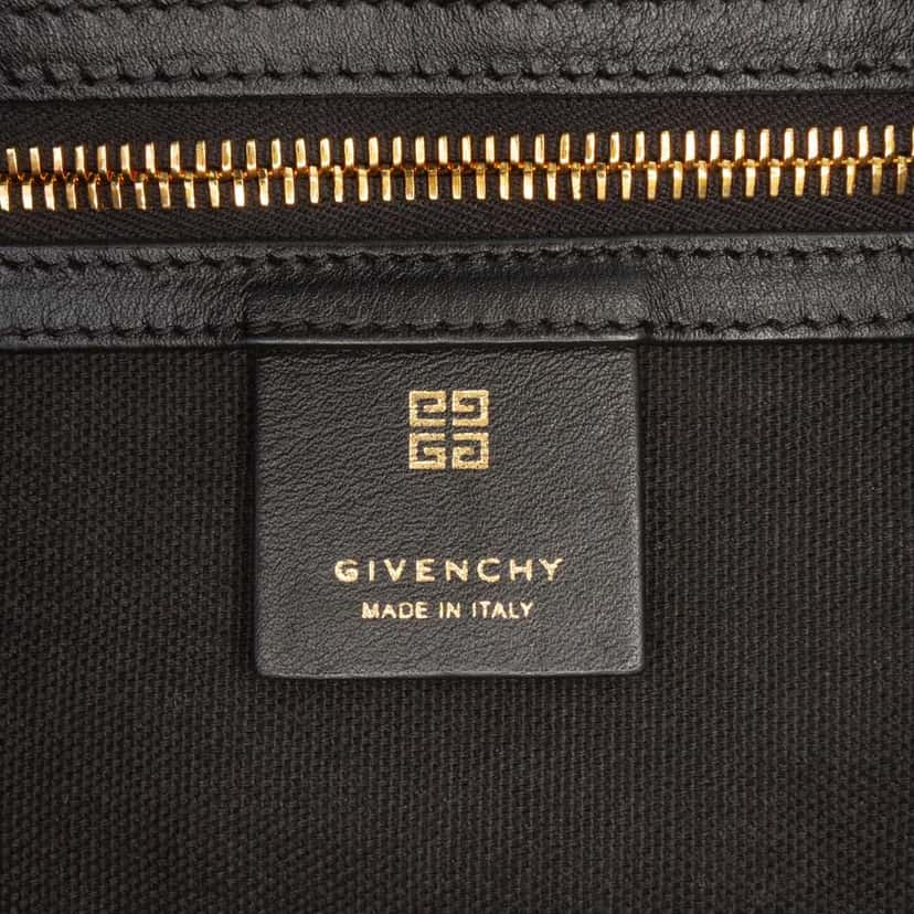 Givenchy Medium Leather Voyou Chain Crossbody Black Leather Good condition - Box View
