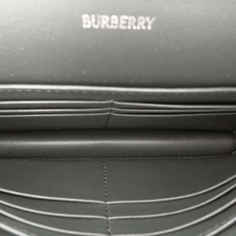 Burberry Nova Check Coated Canvas Wallet on Chain Brown Canvas Good condition - Model View