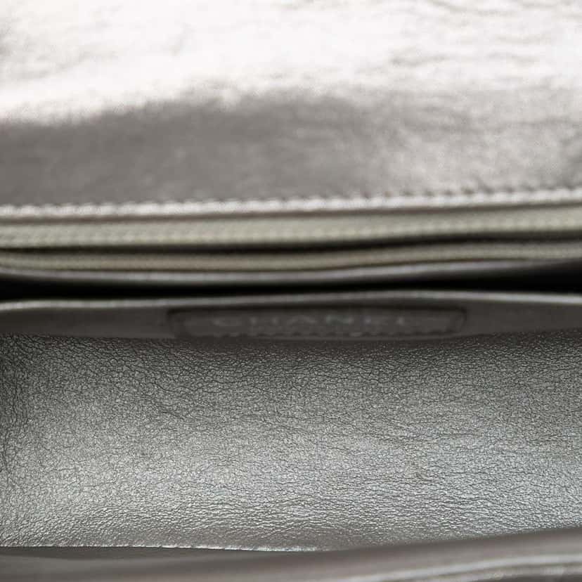 Chanel Mini Square Classic Chevron Iridescent Calfskin Single Flap Silver Leather Very good condition - Model View