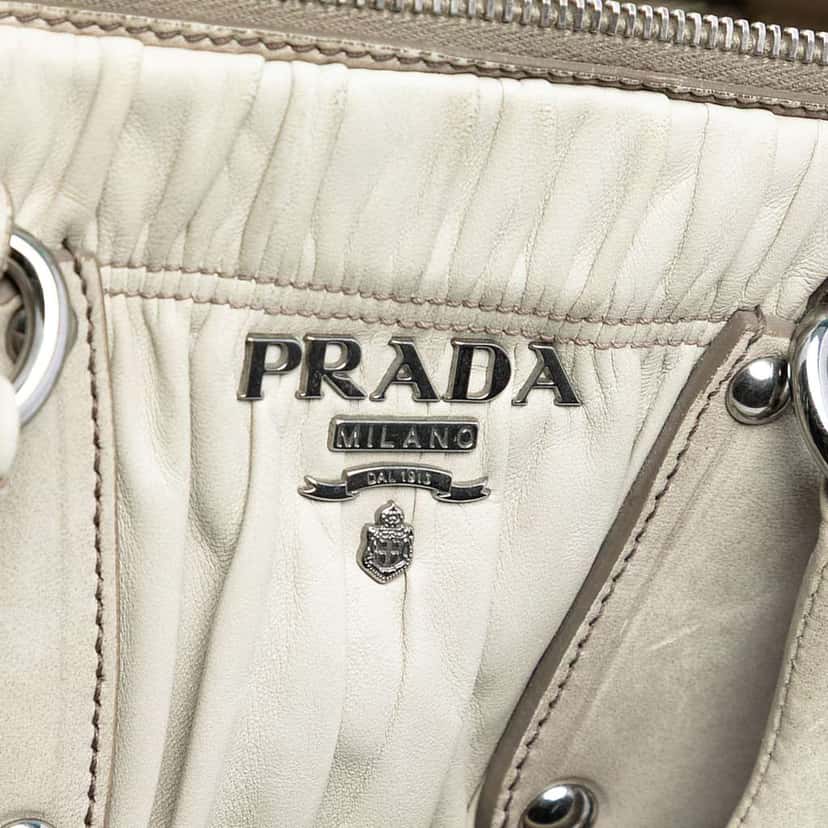 Prada Nappa Gaufre Ombre Satchel Grey Leather Very good condition - Box View