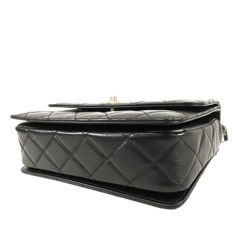 Chanel Small Quilted Shiny Calfskin Metal Chain Top Handle Bag Black Leather Good condition - Inside View