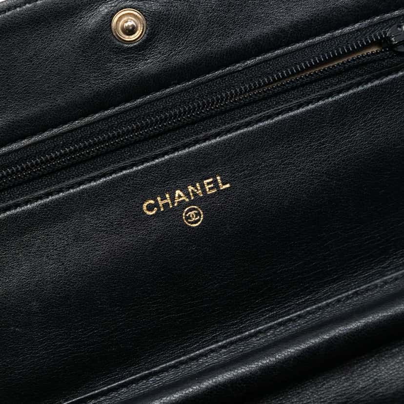 Chanel CC Embossed Lambskin Camellia Wallet On Chain Black Leather Good condition - Box View