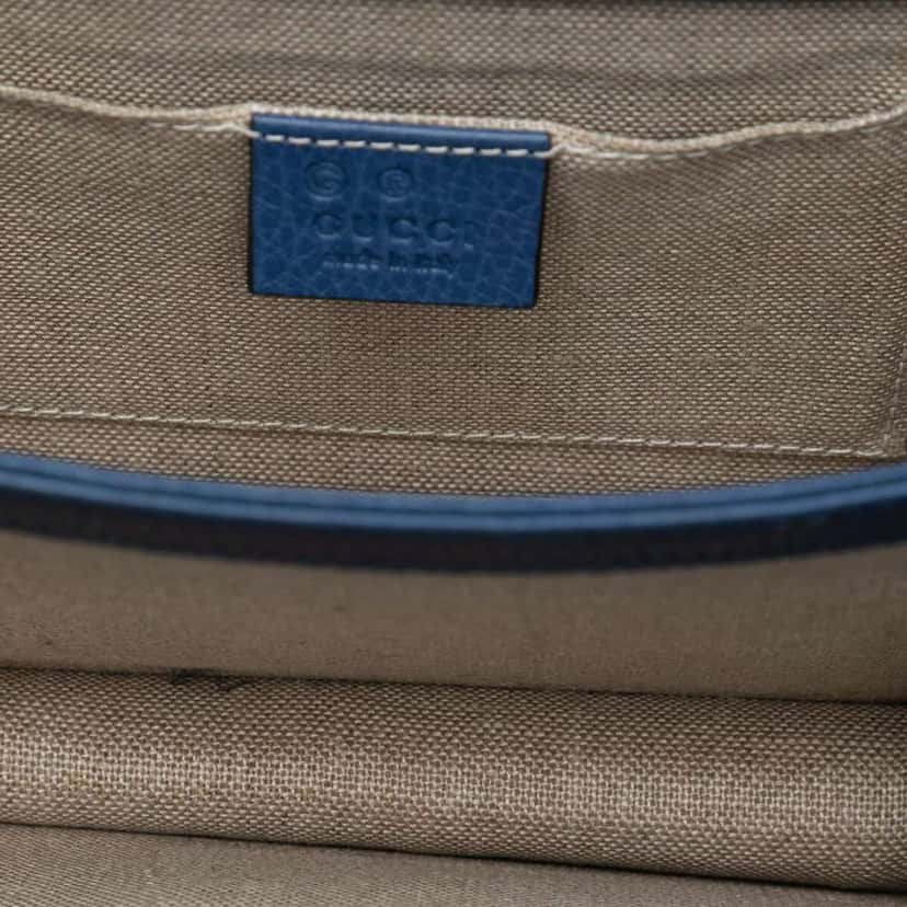Gucci Small Dollar Calfskin Interlocking G Crossbody Blue Leather Very good condition - Model View