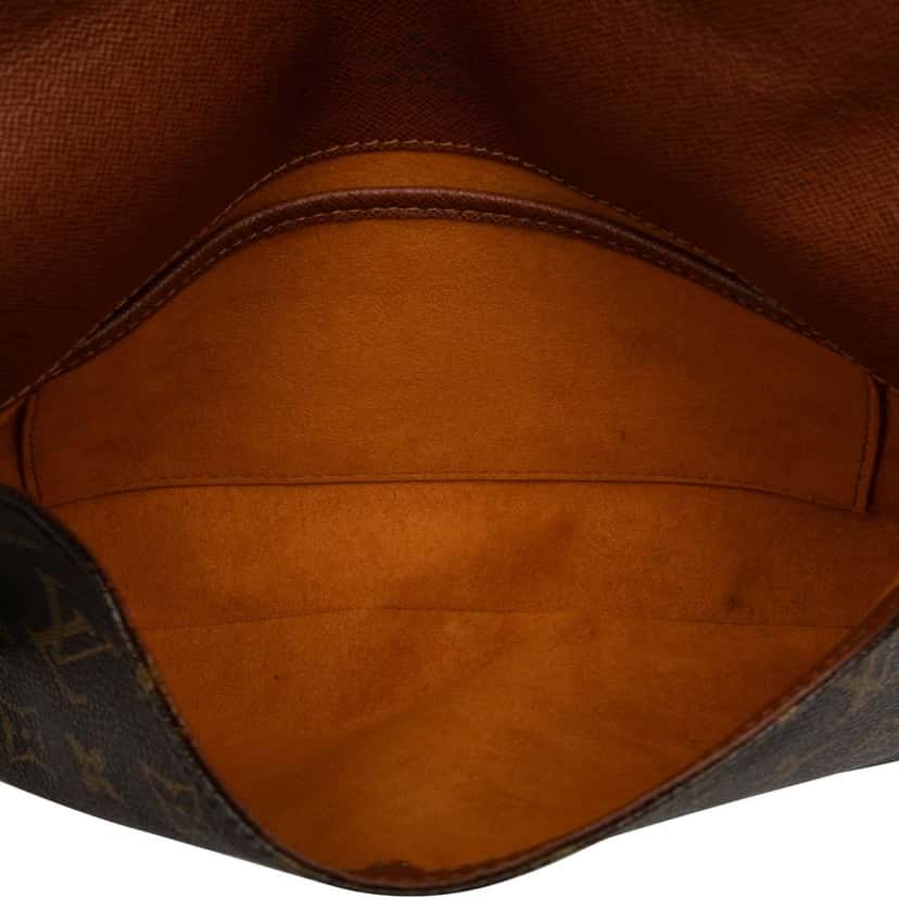Louis Vuitton Monogram Musette Tango Short Strap Brown Very good condition - Model View