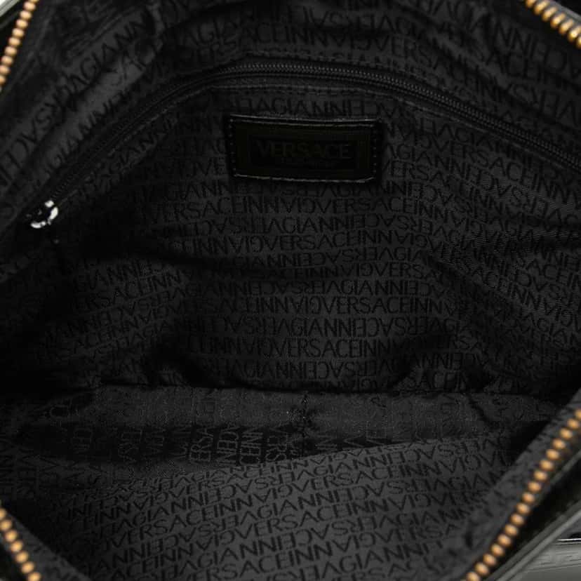 Versace Leather Medusa Shoulder Bag Black Leather Very good condition - Model View