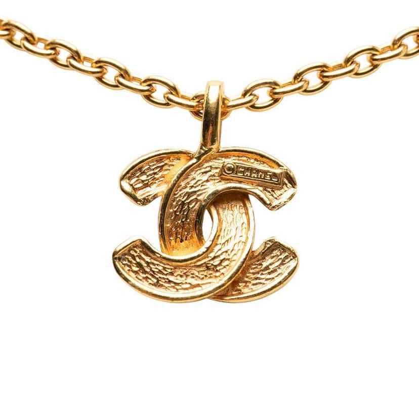 Chanel Gold Plated Quilted CC Pendant Necklace Gold Metal Very good condition - Inside View