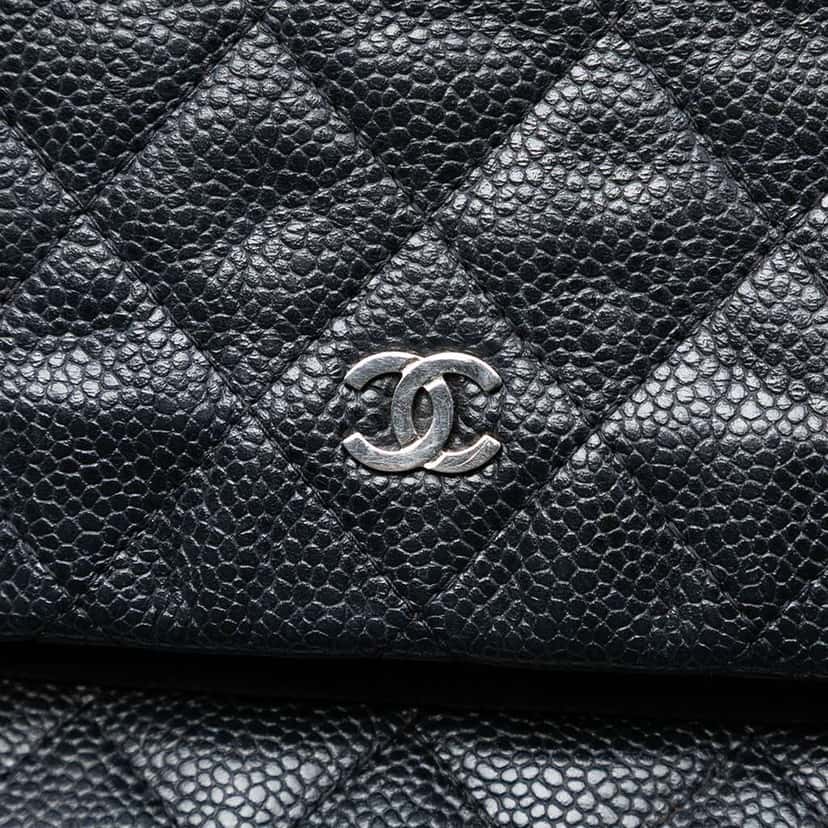 Chanel Quilted Caviar CC Beauty Foldover Clutch Black Leather Very good condition - Box View