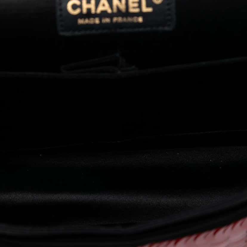 Chanel Paris-Shanghai Medium Satin and Sequins Double Flap Red Satin Good condition - Model View