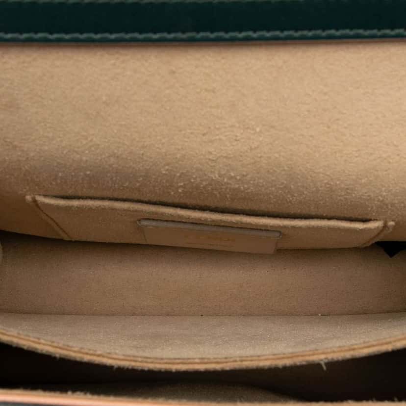 Fendi Small Scalloped Leather Kan I Crossbody Green Leather Good condition - Model View