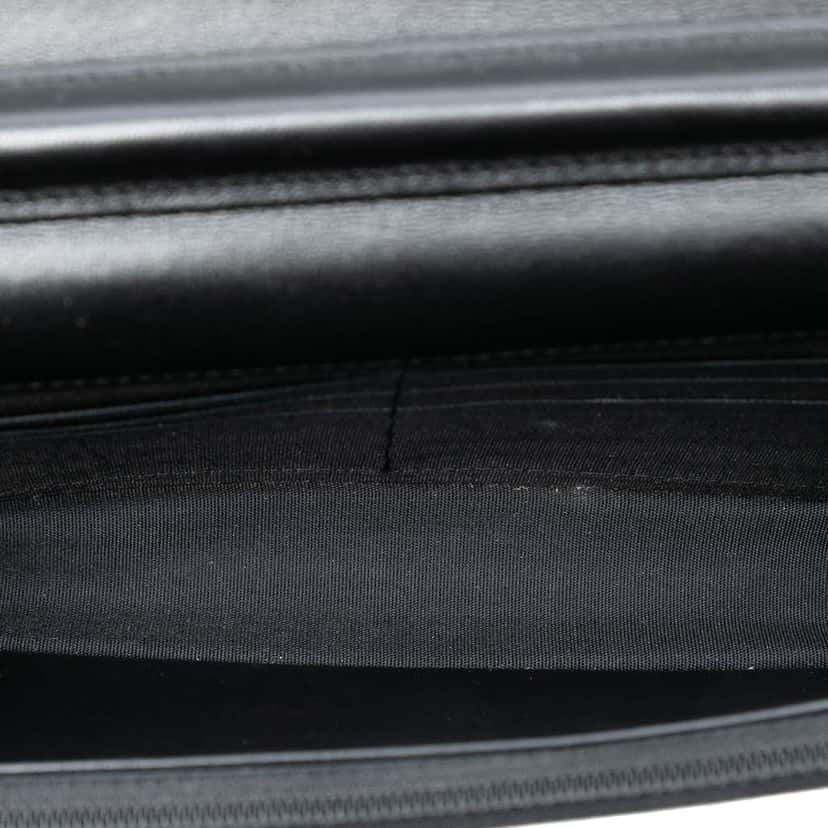 Chanel Quilted Lambskin Boy Wallet On Chain Black Leather Good condition - Model View