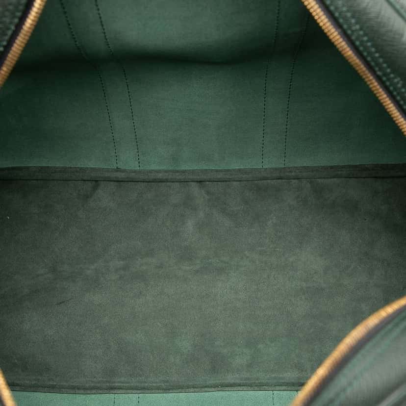 Louis Vuitton Taiga Kendall PM Green Leather Good condition - Model View