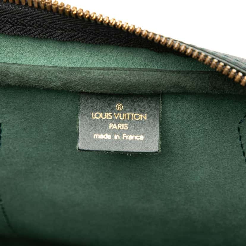 Louis Vuitton Taiga Kendall PM Green Leather Good condition - Box View