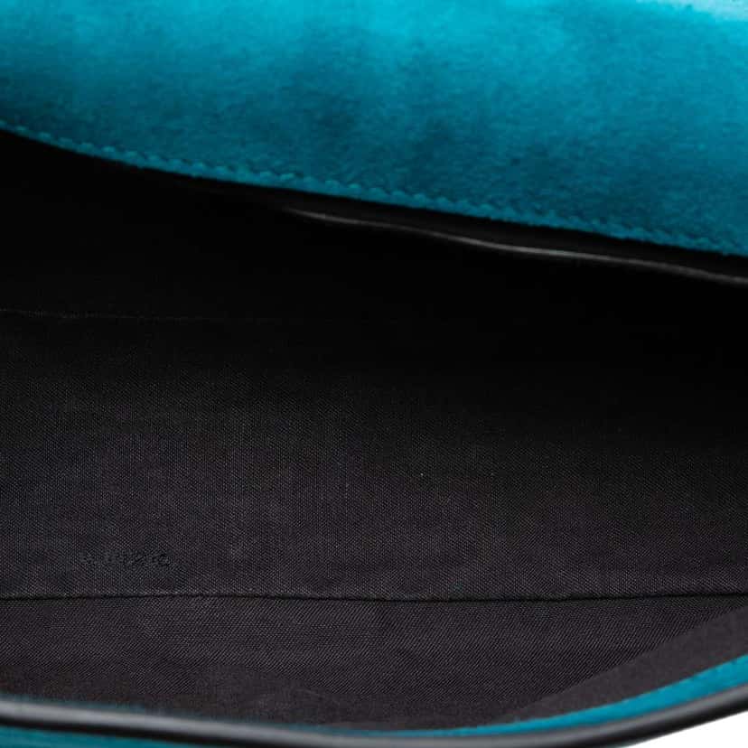 Fendi Medium Suede Baguette Satchel Blue Leather Good condition - Model View