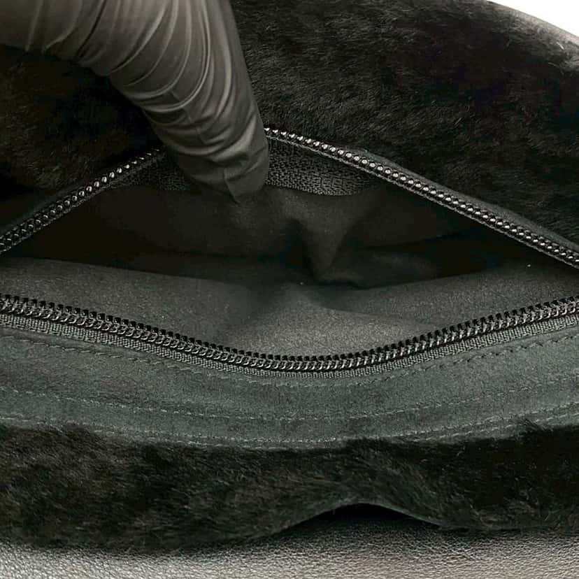 Salvatore Ferragamo Suede and Calfskin Gancini Shoulder Bag Black Leather Good condition - Model View
