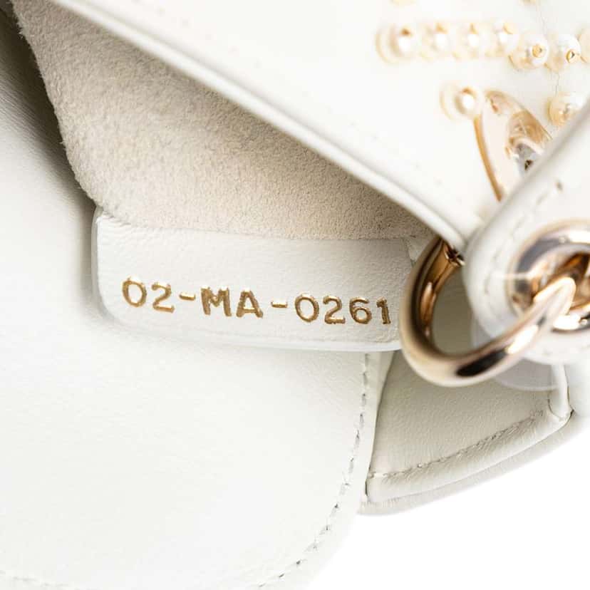 Dior Micro Lambskin Cannage Pearl Lady Dior White Leather Good condition - Box View
