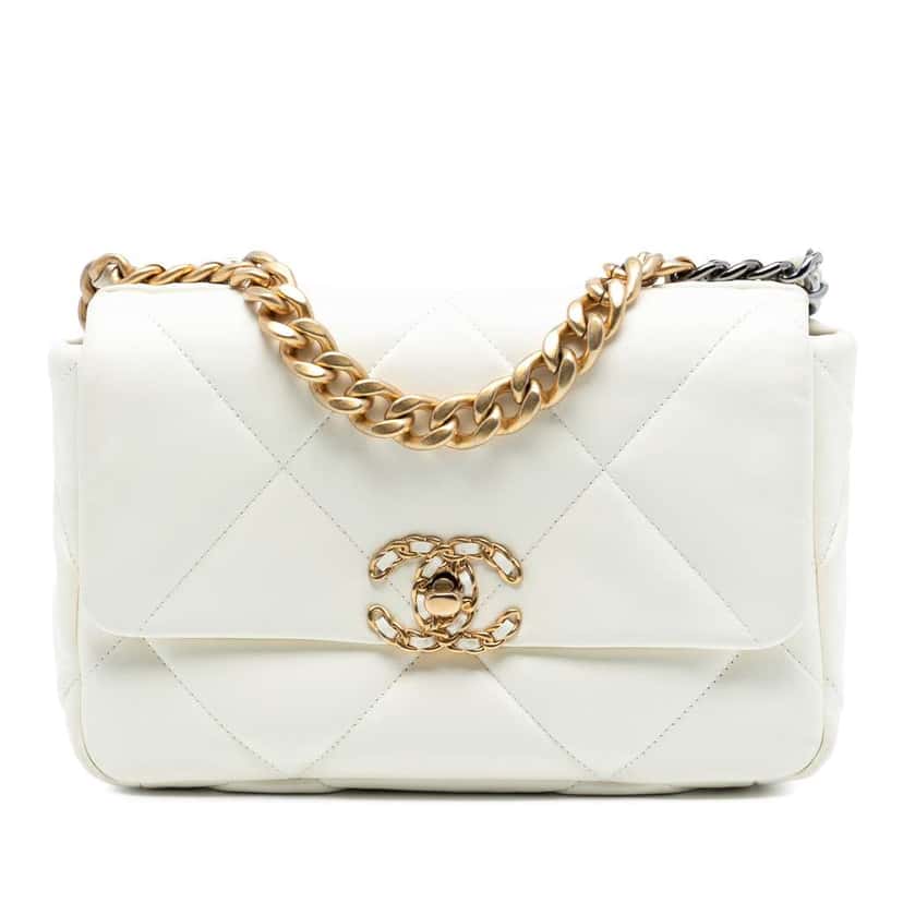 Chanel Medium Lambskin 19 Flap White Leather Very good condition - Front View