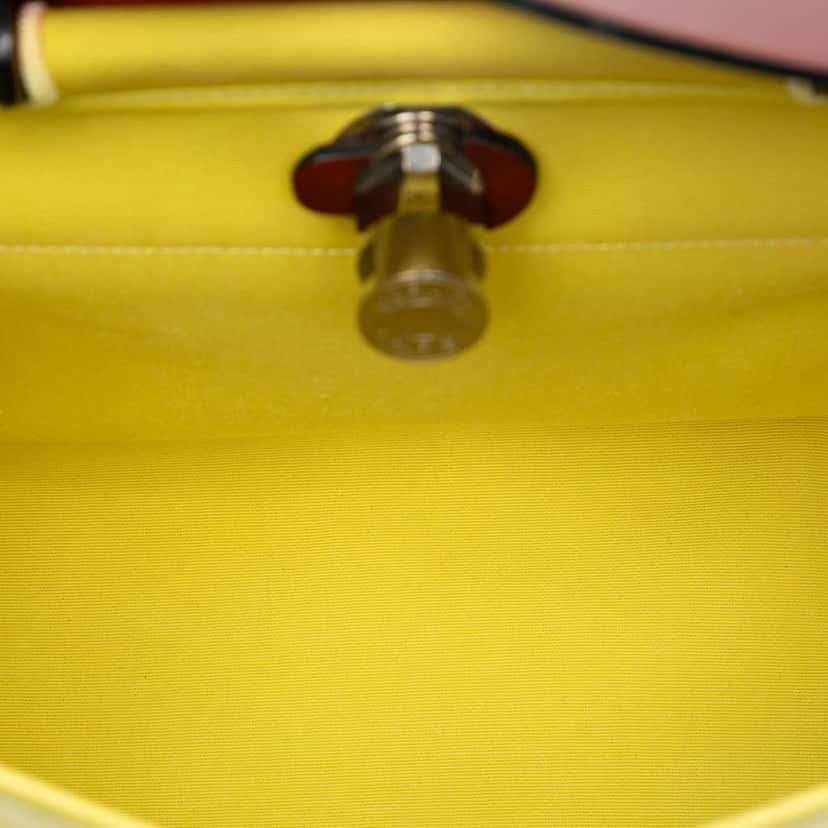 Hermès Toile Herbag Zip 31 Yellow Canvas Good condition - Model View
