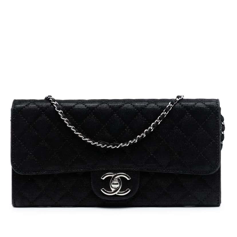 Chanel CC Quilted Textured Suede East West Flap Black Leather Good condition - Front View