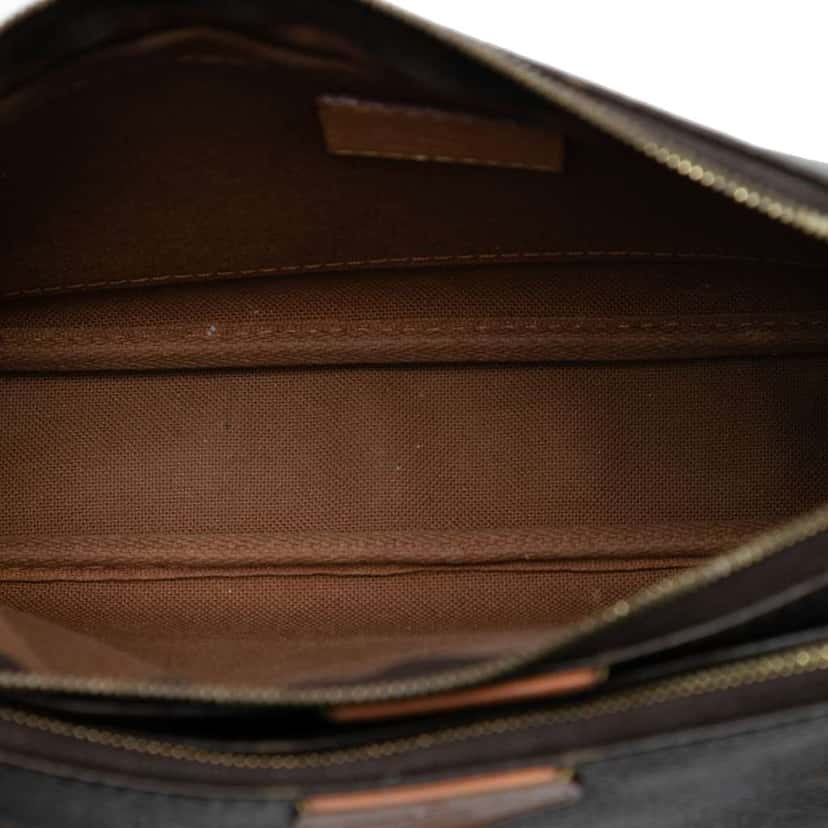 Louis Vuitton Monogram Multi Pochette Accessoires Brown Very good condition - Model View