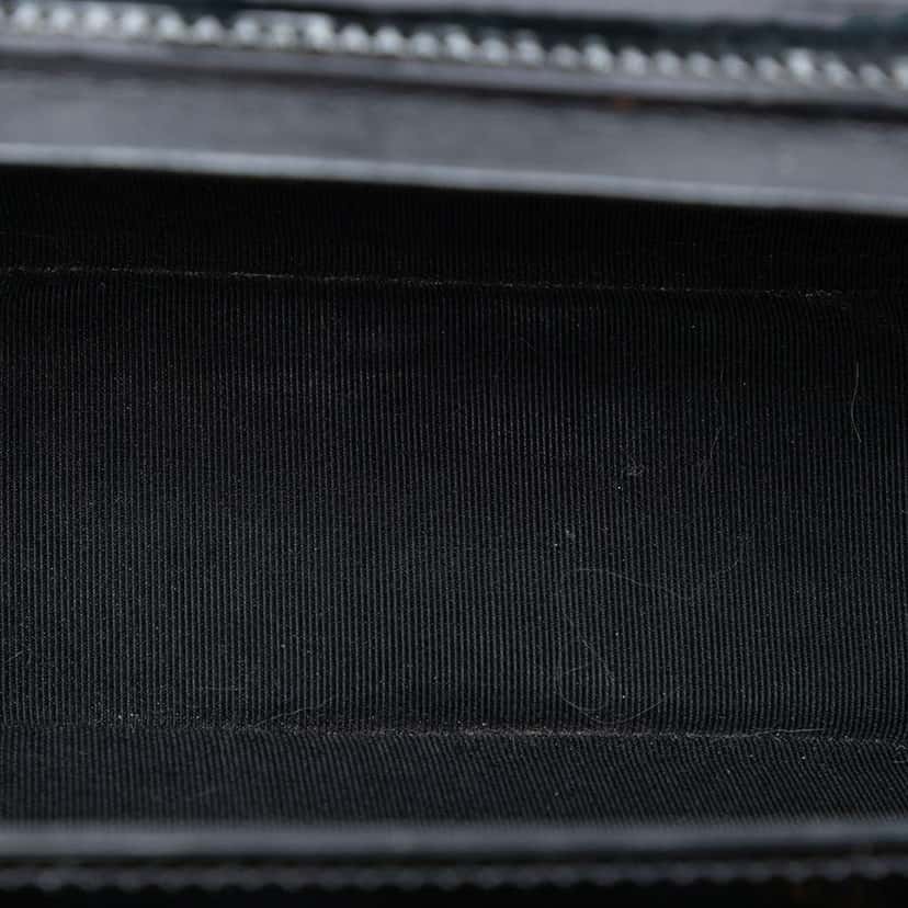 Chanel Glitter Patent Evening On The Moon Camera Case Silver Leather Good condition - Model View