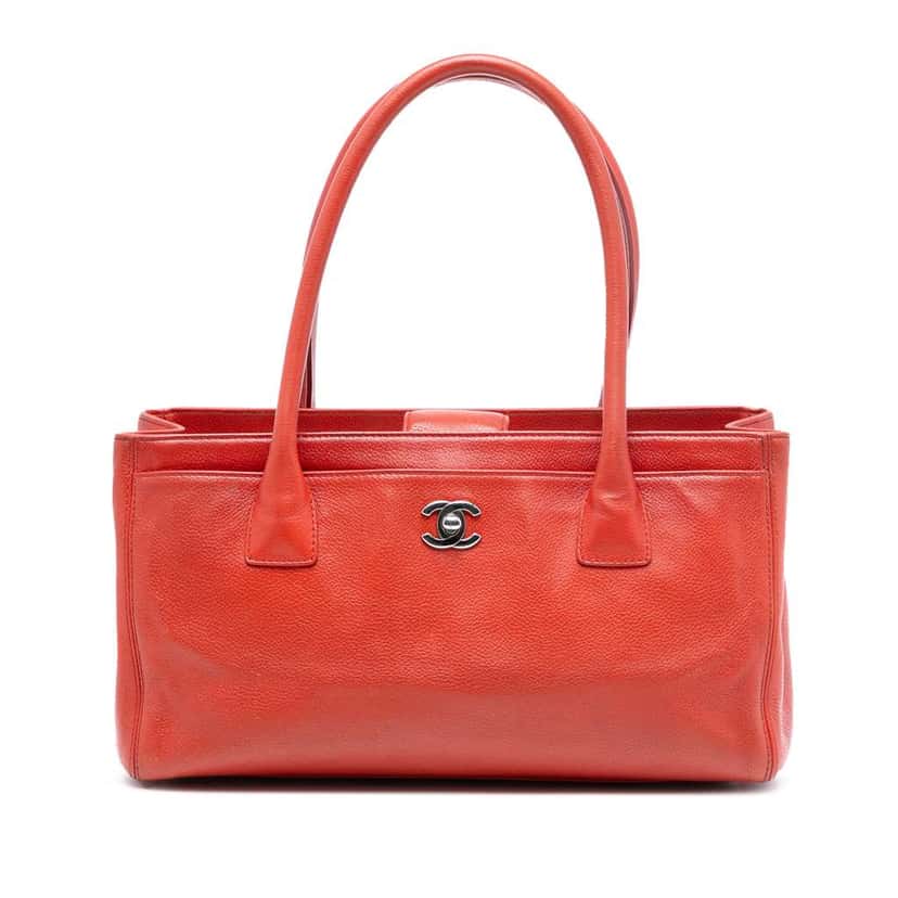 Chanel Small Calfskin Executive Cerf Tote Red Leather Good condition - Front View