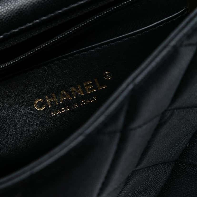 Chanel Mini Quilted Caviar Top Handle Flap Black Leather Good condition - Box View