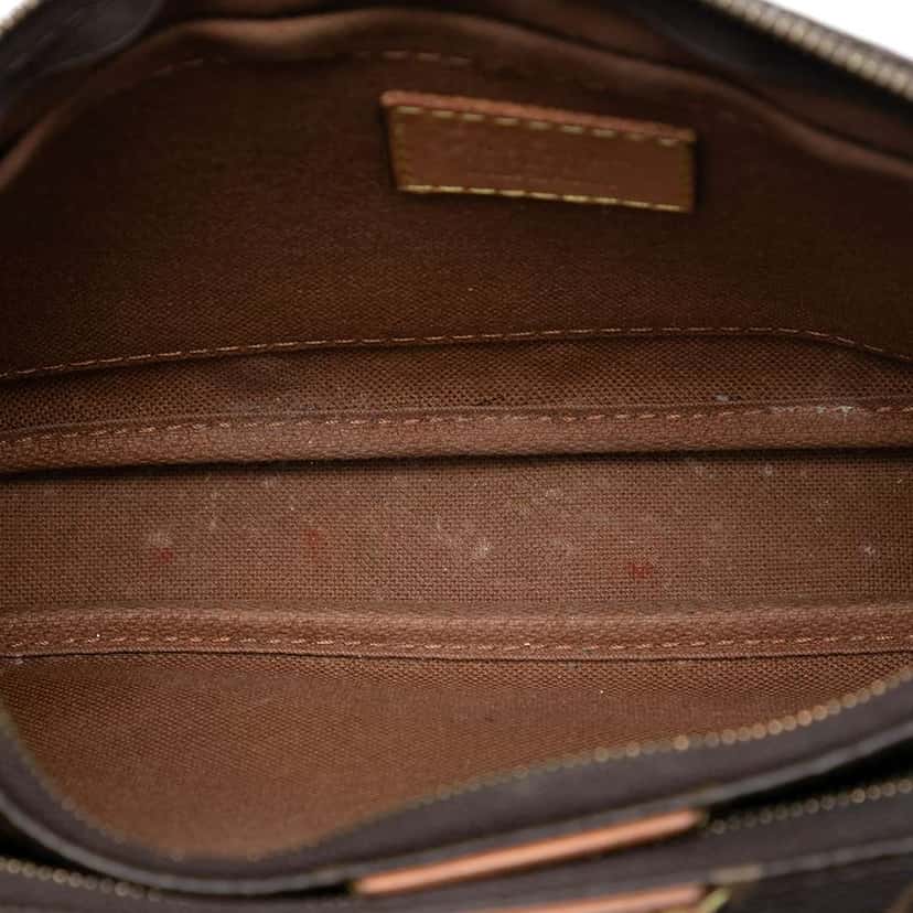 Louis Vuitton Monogram Multi Pochette Accessoires Brown Very good condition - Model View