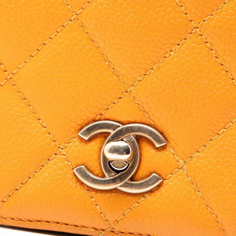 Chanel Mini Quilted Caviar Carry Around Flap Orange Leather Very good condition - Box View