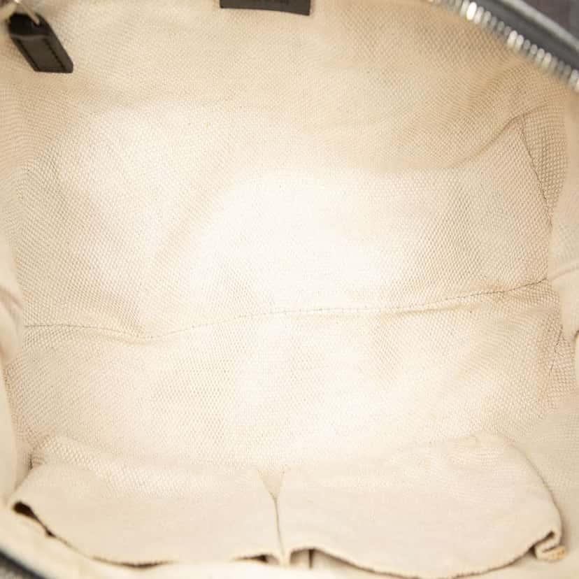 Gucci GG Canvas Web Crossbody Black Canvas Good condition - Model View