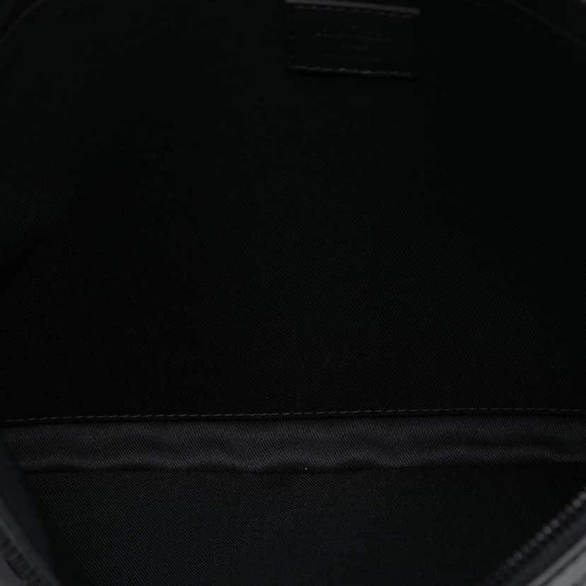 Louis Vuitton Monogram Shadow Discovery Pochette Black Leather Good condition - Model View