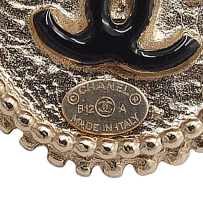 Chanel CC Gold Plated Enamel Round Bow Dangle Stud Push Back Earrings Gold Metal Good condition - Model View