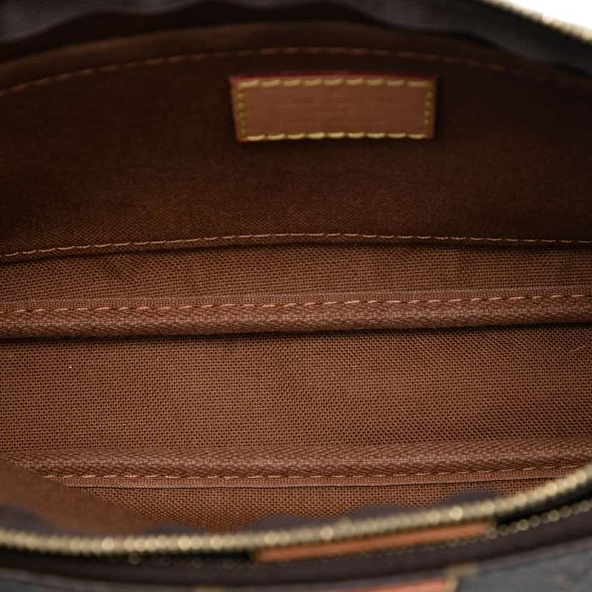 Louis Vuitton Monogram Multi Pochette Accessoires Brown Good condition - Model View