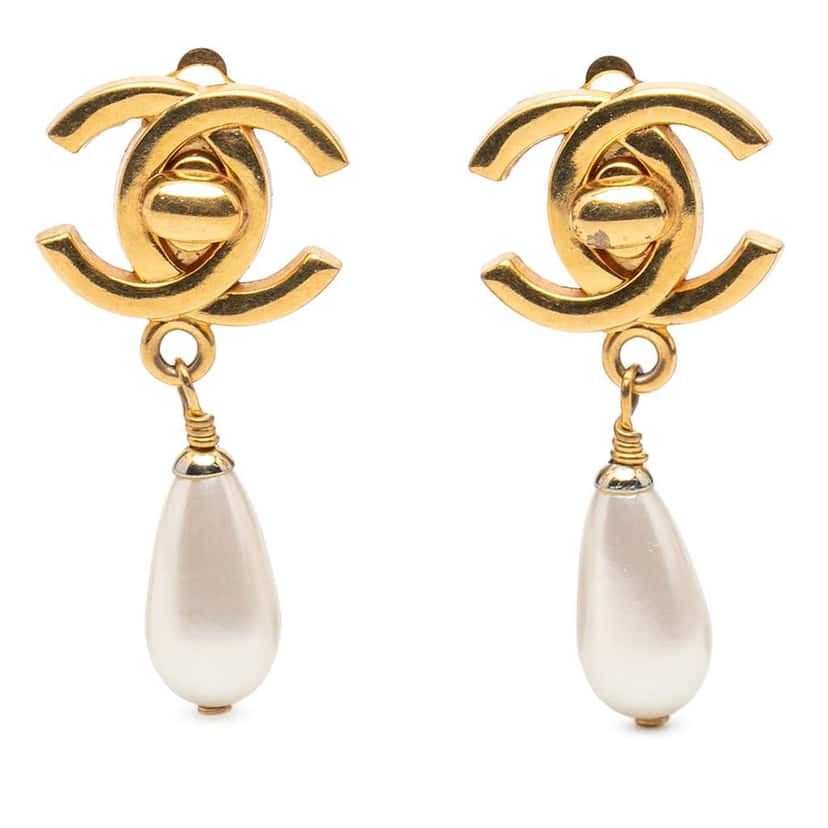Chanel CC Gold Plated Turnlock Faux Pearl Drop Clip On Earrings Gold Metal Good condition - Front View