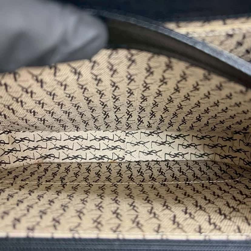 Saint Laurent Lizard Embossed Leather Monogram Crossbody Black Leather Good condition - Box View