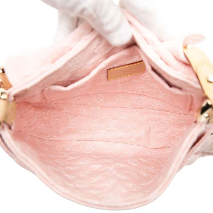 Louis Vuitton Monogram Denim Sunset Pink Denim Very good condition - Model View