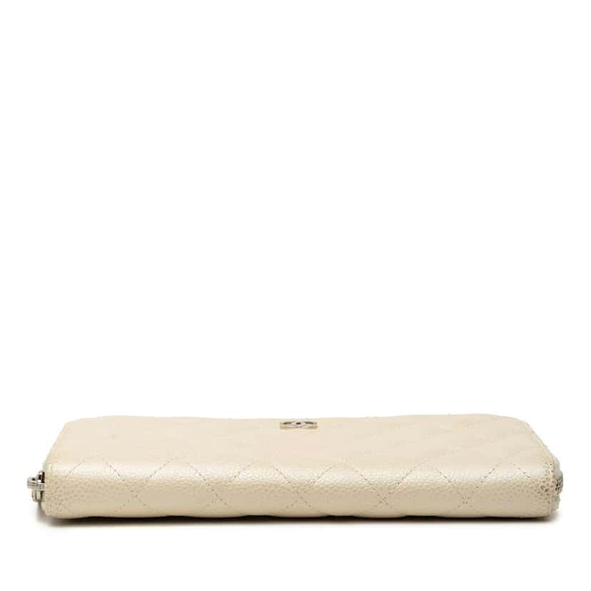 Chanel CC Quilted Iridescent Caviar Zip Around Long Wallet White Leather Good condition - Inside View