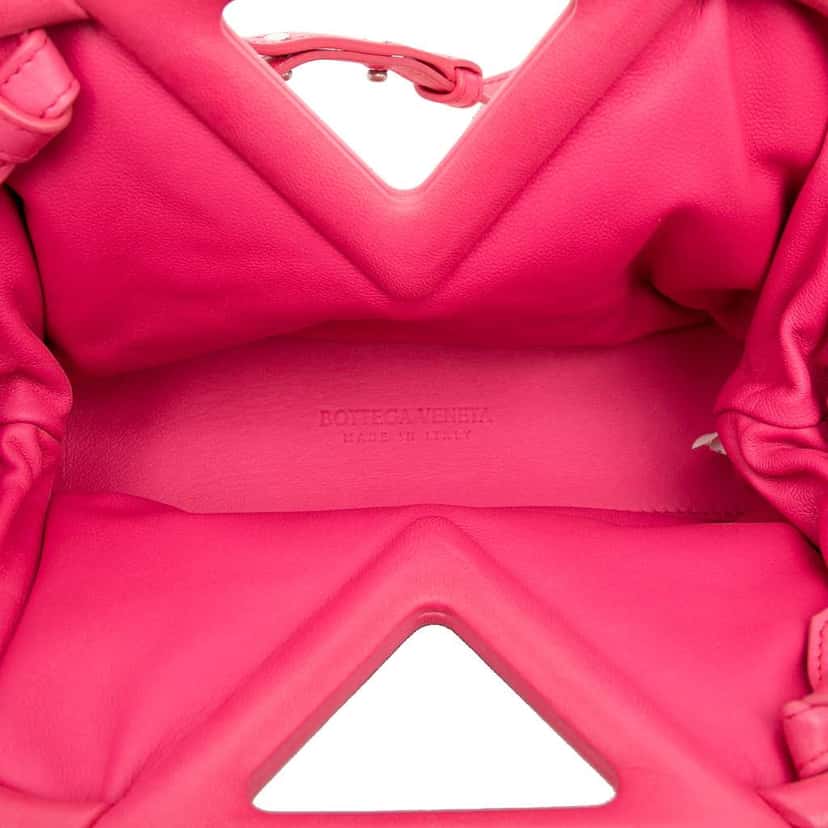 Bottega Veneta Small Boucle Curly Raffia The Point Triangle Satchel Pink Very good condition - Model View