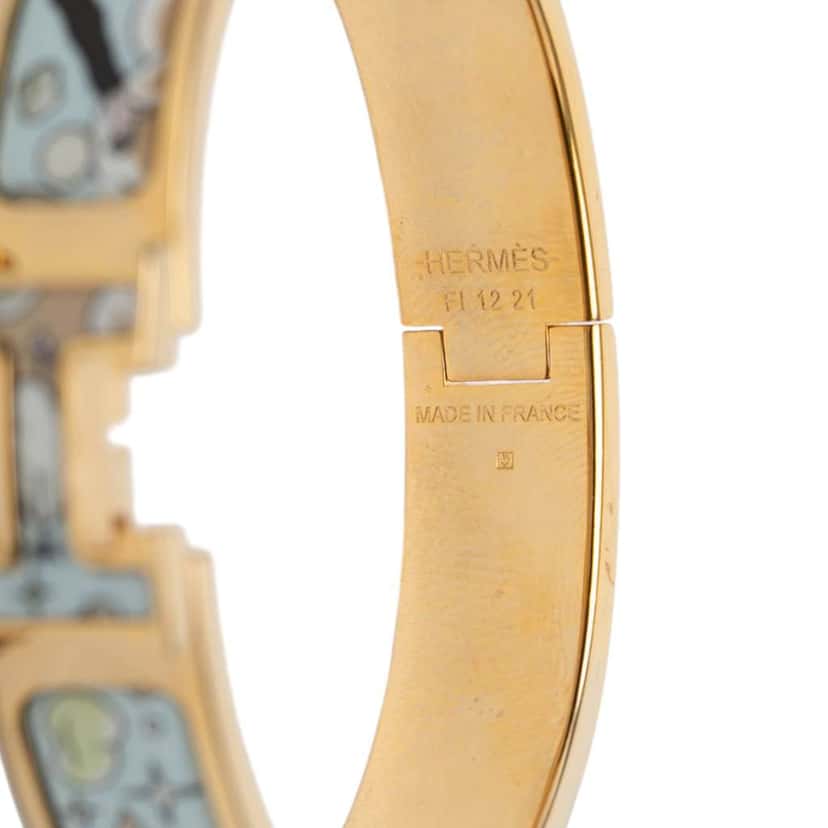 Hermès Narrow Enamel Dans Les Nuages Clic H Bracelet PM Blue Very good condition - Model View