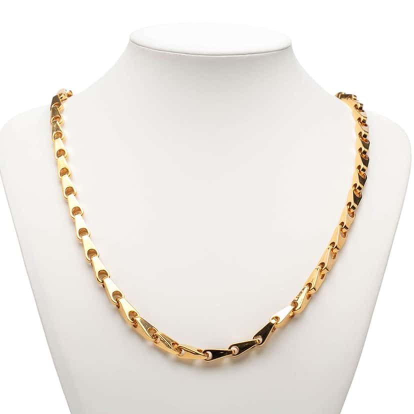 Chanel Gold Plated CC Pendant Necklace Gold Metal Very good condition - Model View