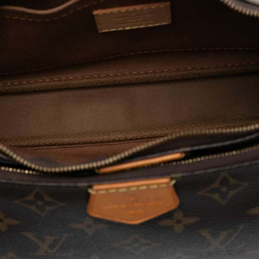 Louis Vuitton Monogram Multi Pochette Accessoires Brown Very good condition - Model View