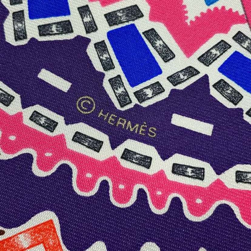 Hermès En Attendant Ulysse Gavroche Silk Scarf Pink Silk Very good condition - Back View