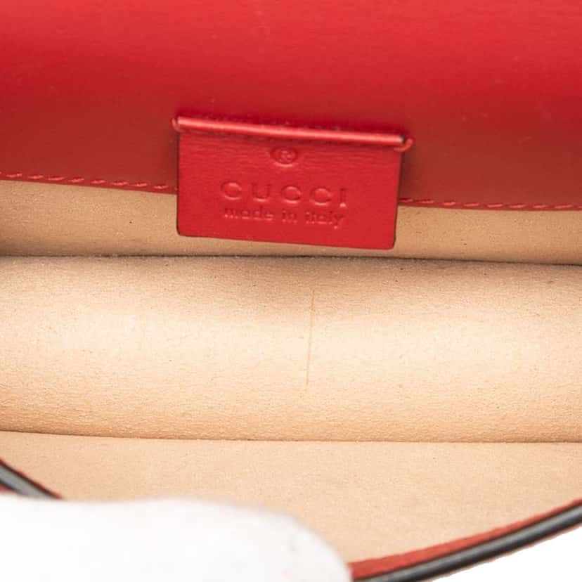 Gucci Super Mini Leather Sylvie Chain Crossbody Red Leather Very good condition - Model View
