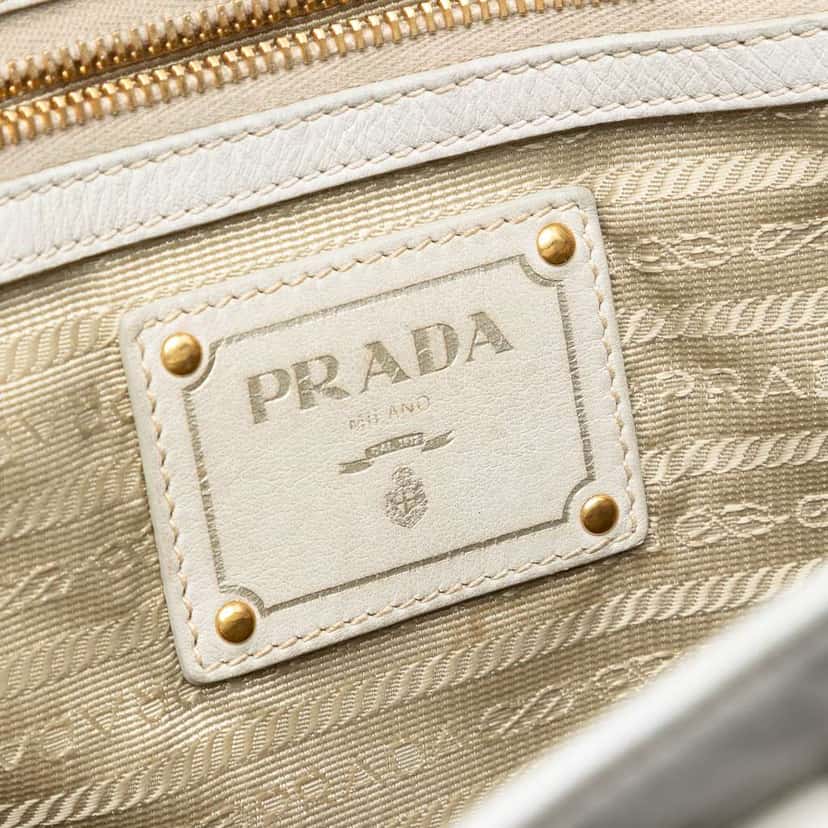 Prada Soft Calf Open Convertible Tote White Leather Very good condition - Box View
