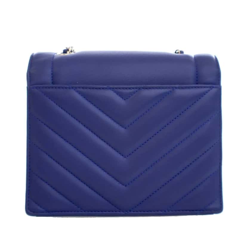 Chanel Small Chevron Calfskin Envelope Flap Blue Leather Good condition - Model View
