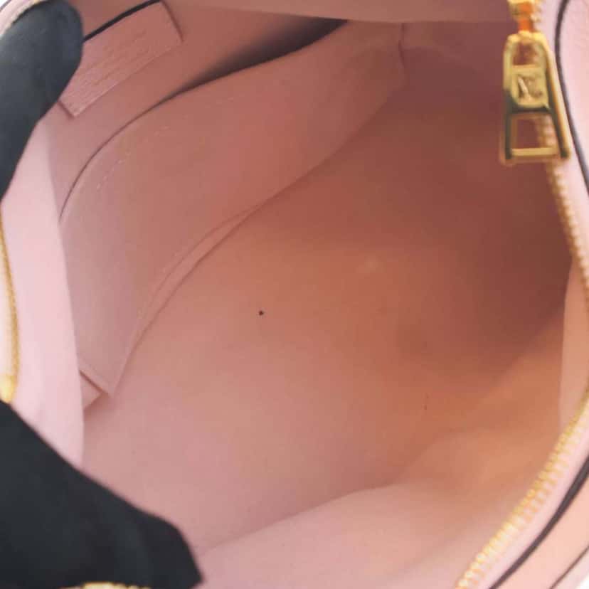 Louis Vuitton Monogram Giant Empreinte By The Pool Marshmallow PM Pink Leather Good condition - Box View