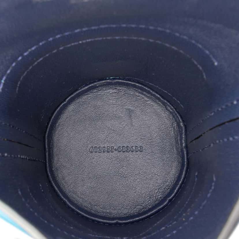 Alexander McQueen Calfskin The Curve Bucket Bag Blue Leather Very good condition - Model View