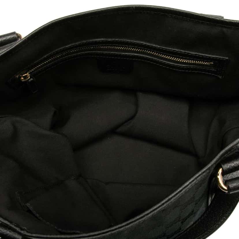 Gucci GG Canvas Charmy Tote Black Canvas Good condition - Model View