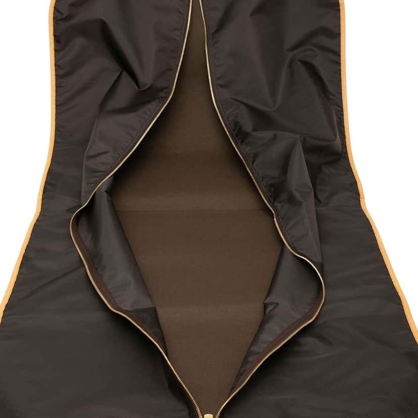 Louis Vuitton Monogram Housse Porte Habits Garment Cover Brown Good condition - Model View